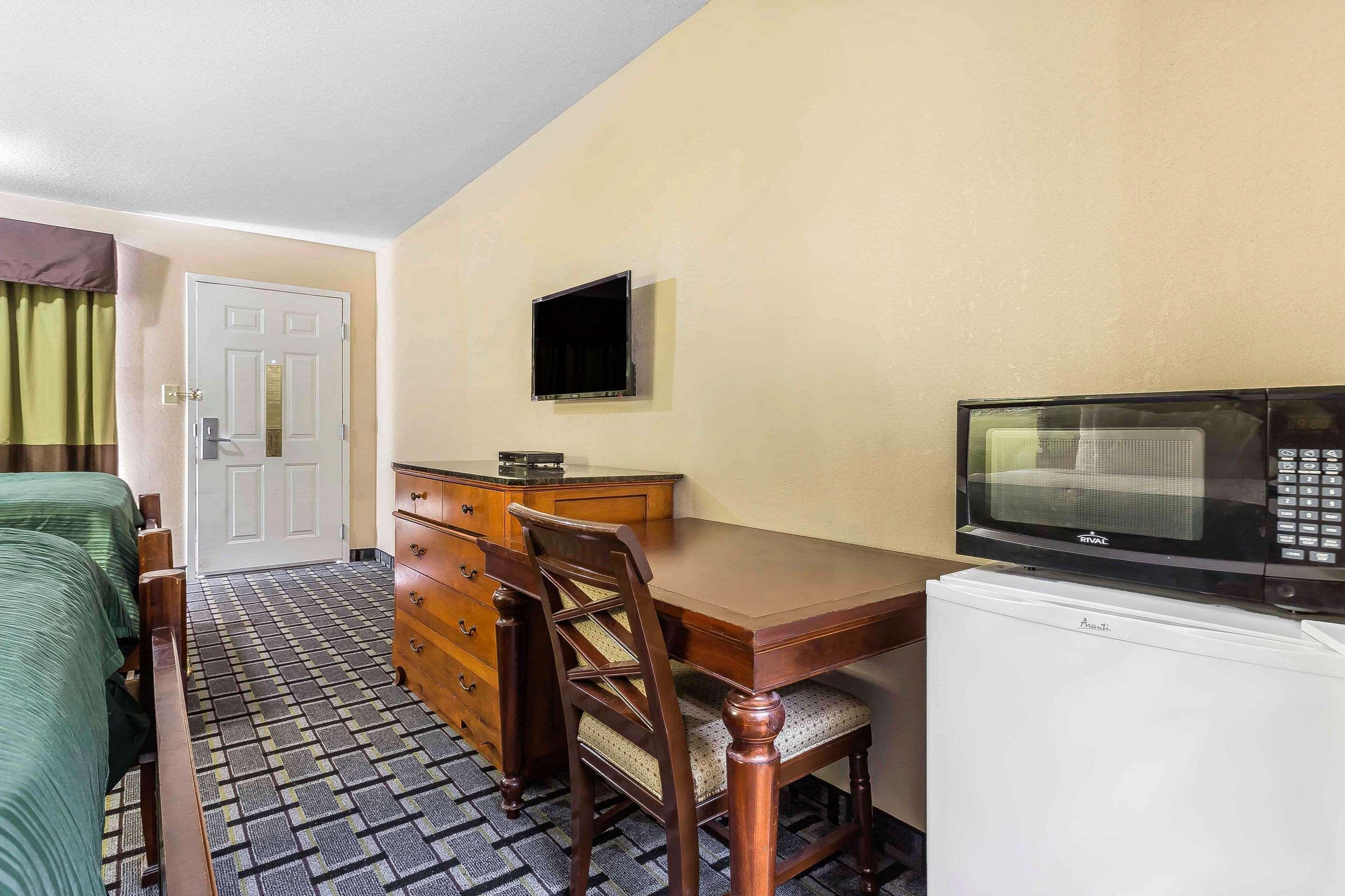 אוגוסטה Rodeway Inn מראה חיצוני תמונה