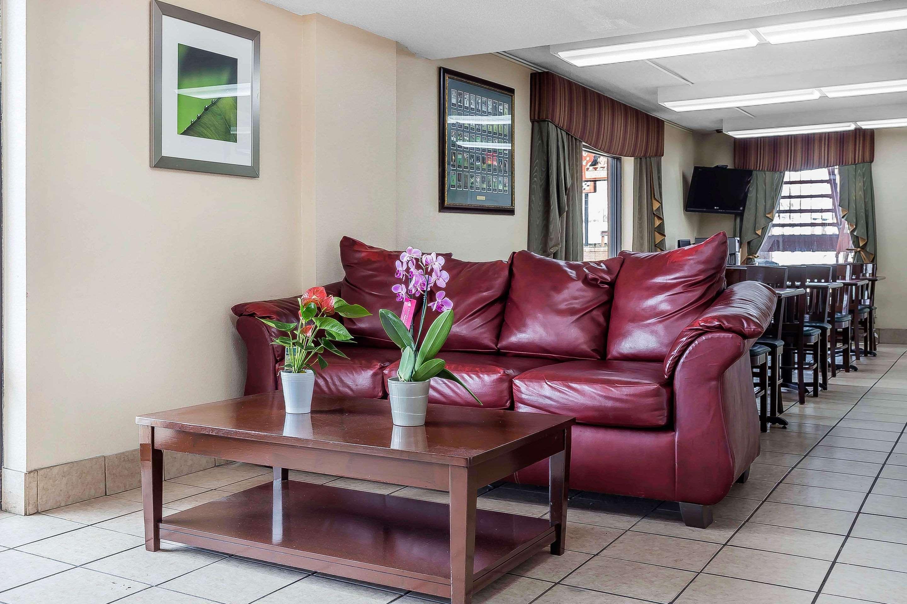 אוגוסטה Rodeway Inn מראה חיצוני תמונה